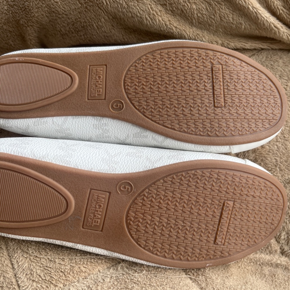 Michael Kors flat - Picture 4 of 6